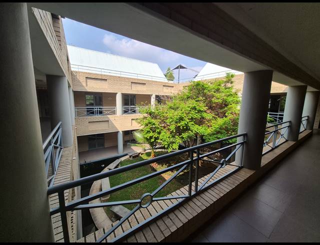 861M² OFFICE FOR SALE IN RIVONIA
